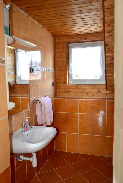 Ferienwohnung Benedekne Haza Gyenesdiás Exterior foto
